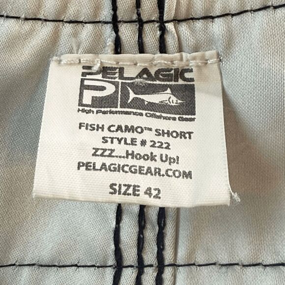 Pelagic Men's Fish Camo Performance Offshore Board Shorts Green Size 42 - Picture 4 of 7